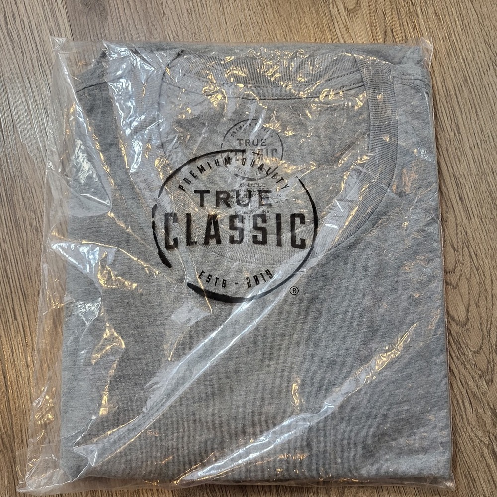 New ! True Classic Crew Neck Short Sleeve Light Gray Men's T-shirt-New! Size XX